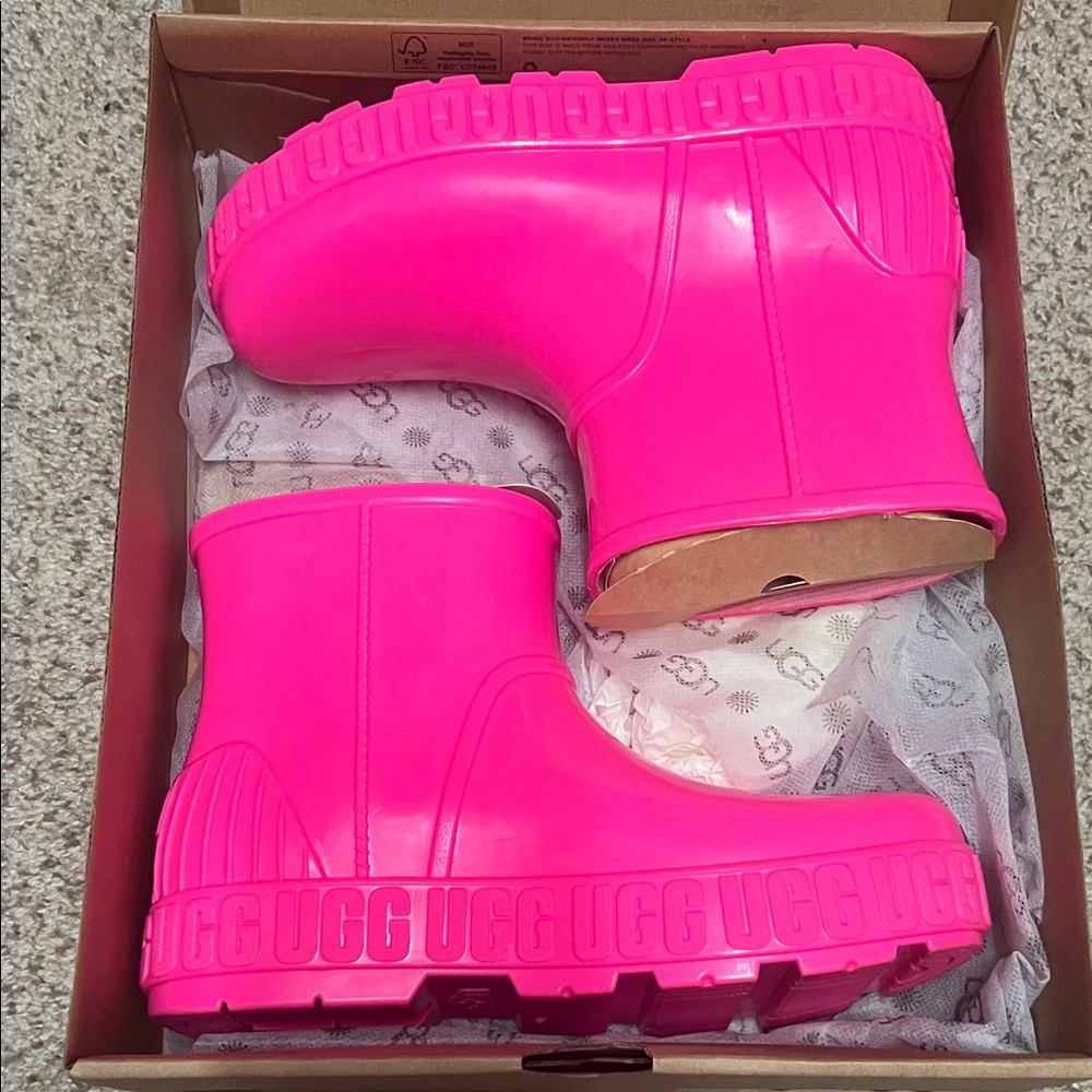 UGG Neon Pink Waterproof Boots Drizlita